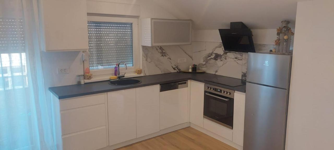 Appartement Marina à Sesvete Extérieur photo